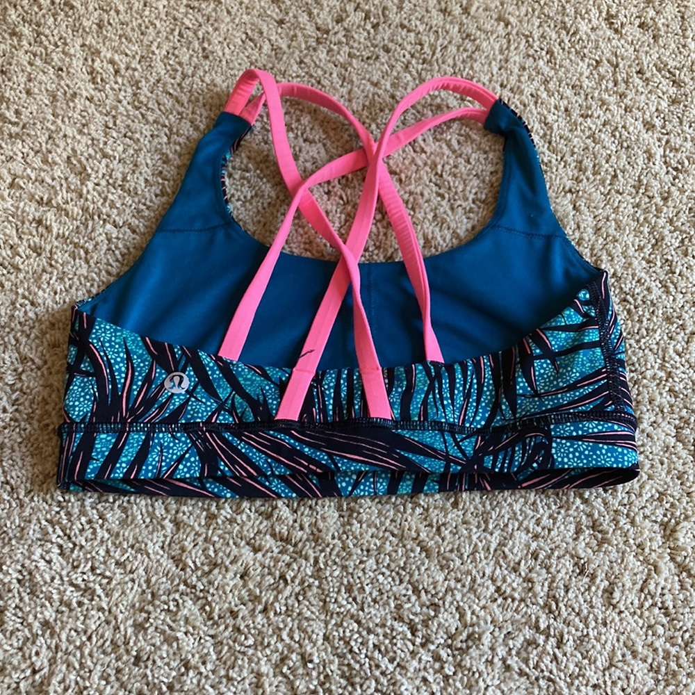 Lululemon bra - Picture 2 of 3